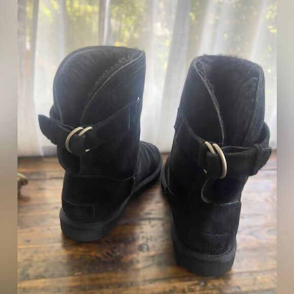 UGG Remora short black boots size 5 - Picture 15 of 15